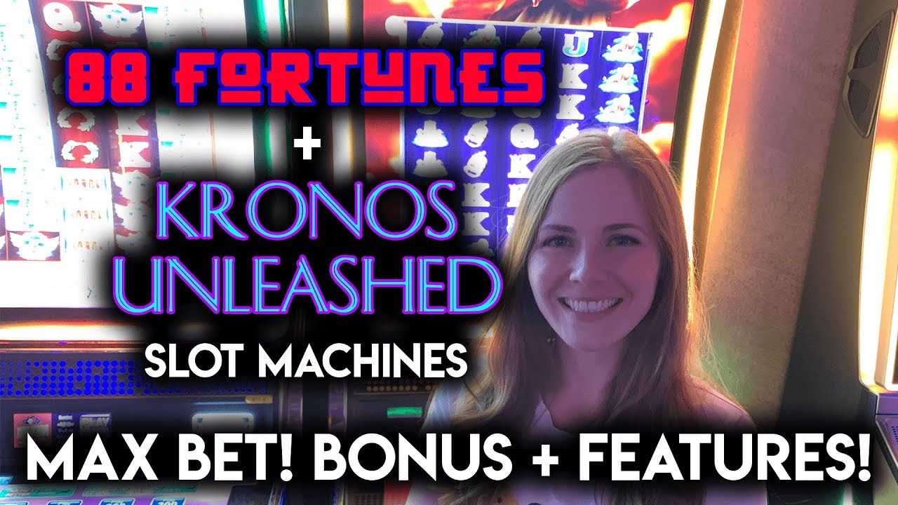 Slot machines with bonus features